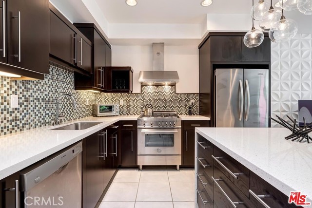 Detail Gallery Image 8 of 36 For 13045 Pacific Promenade #107,  Los Angeles,  CA 90094 - 1 Beds | 2 Baths