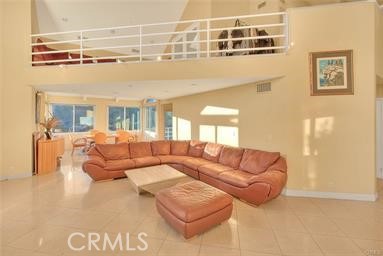 Detail Gallery Image 6 of 23 For 2579 Leicester Dr, Los Angeles,  CA 90046 - 5 Beds | 4 Baths