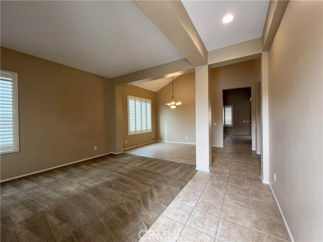 Detail Gallery Image 3 of 21 For 12758 Royal Palm Ln, Riverside,  CA 92503 - 4 Beds | 2 Baths