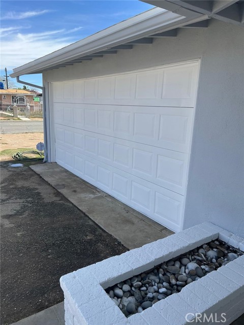 38565 Malby Avenue, Palmdale CA: https://media.crmls.org/medias/dd6657ec-0094-457e-920f-17dd91bffab8.jpg