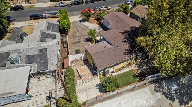 Detail Gallery Image 35 of 36 For 8053 Brimfield Ave, Panorama City,  CA 91402 - 4 Beds | 1/1 Baths