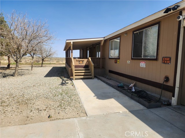 Detail Gallery Image 4 of 4 For 5830 Holiday Ave, Rosamond,  CA 93560 - 4 Beds | 2 Baths