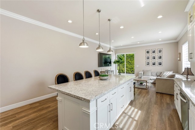 Detail Gallery Image 19 of 48 For 6450 Teesdale Ave, North Hollywood,  CA 91606 - 3 Beds | 3 Baths