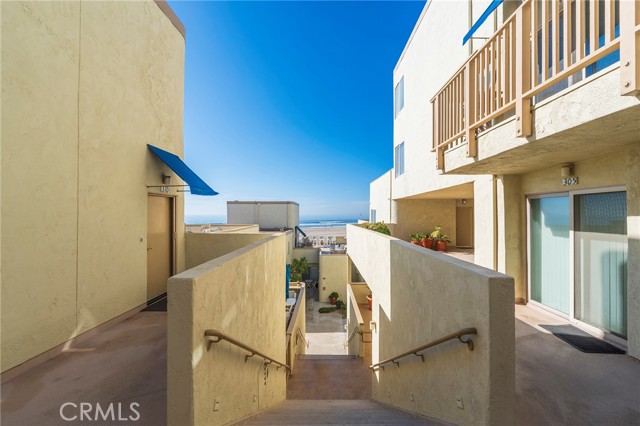 Detail Gallery Image 38 of 58 For 711 Pacific Coast #313,  Huntington Beach,  CA 92648 - 2 Beds | 2 Baths