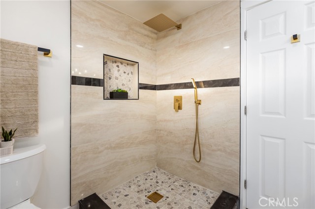 1741 Perch Street, San Pedro CA: https://media.crmls.org/medias/dd6a562e-f55c-43ae-99d2-1d84ebc14714.jpg