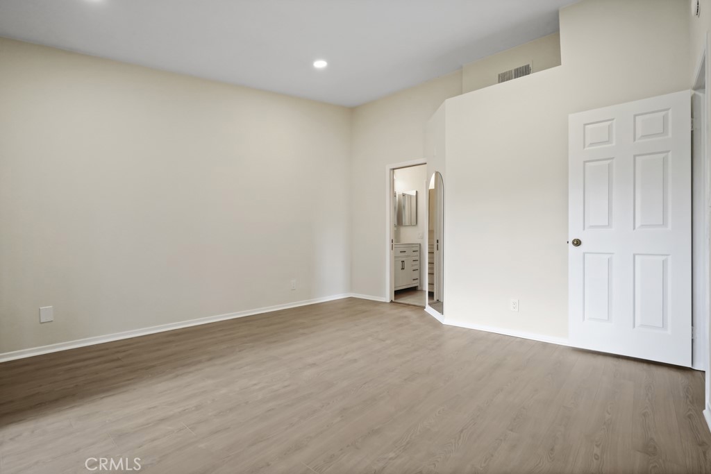 MLS #SR25260885 image #13