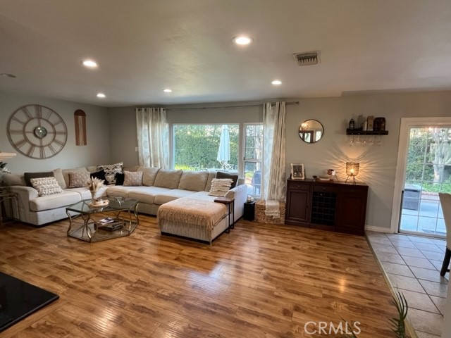 Detail Gallery Image 11 of 25 For 935 N 1st, Upland,  CA 91786 - 3 Beds | 2 Baths