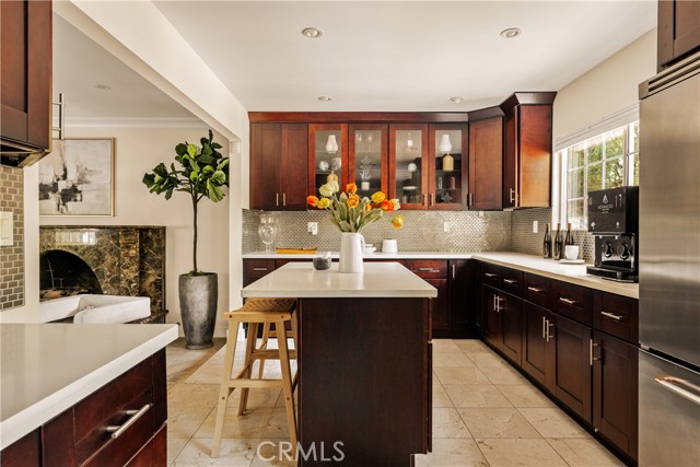 20286 Allentown Drive, Woodland Hills CA: https://media.crmls.org/medias/dd6b7c44-3956-4795-92d4-10dc9eebe7b3.jpg
