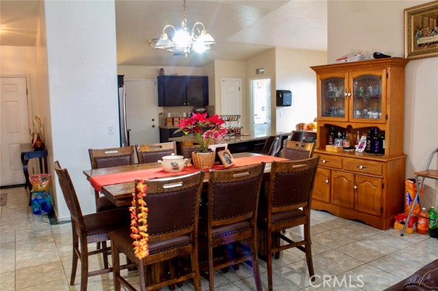 Detail Gallery Image 8 of 33 For 2901 Flint Hills, Bakersfield,  CA 93313 - 4 Beds | 2 Baths