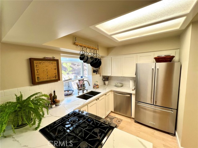 Detail Gallery Image 10 of 64 For 1775 Avon Ave, Cambria,  CA 93428 - 3 Beds | 2 Baths