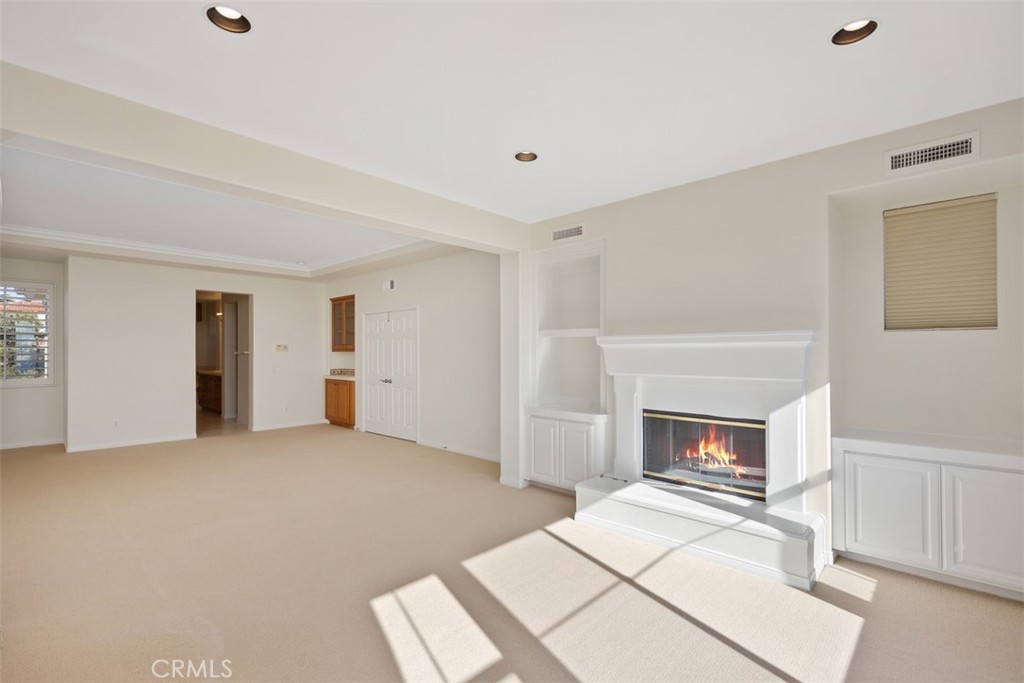 MLS #OC25246752 image #36