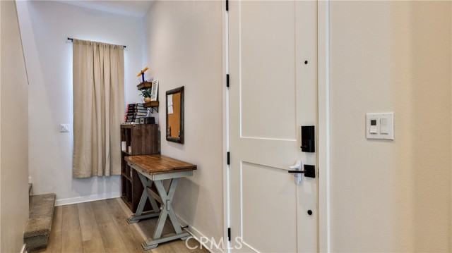 Detail Gallery Image 3 of 49 For 4173 Horvath St #105,  Corona,  CA 92883 - 3 Beds | 2/1 Baths