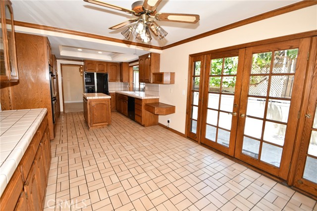 20318 Regina Avenue, Torrance CA: https://media.crmls.org/medias/dd6d9e44-63fa-4072-8815-62e814f5a87d.jpg