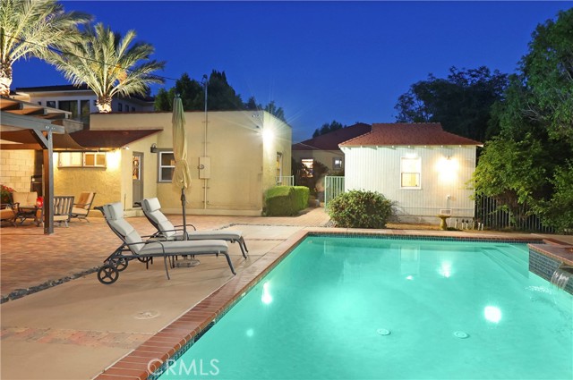 1321 Virginia Avenue, Glendale CA: https://media.crmls.org/medias/dd6dc530-27c9-4964-bc9f-445f26c4273b.jpg