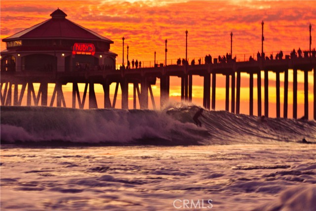 Detail Gallery Image 16 of 30 For 502 12th, Huntington Beach,  CA 92648 - 3 Beds | 2 Baths