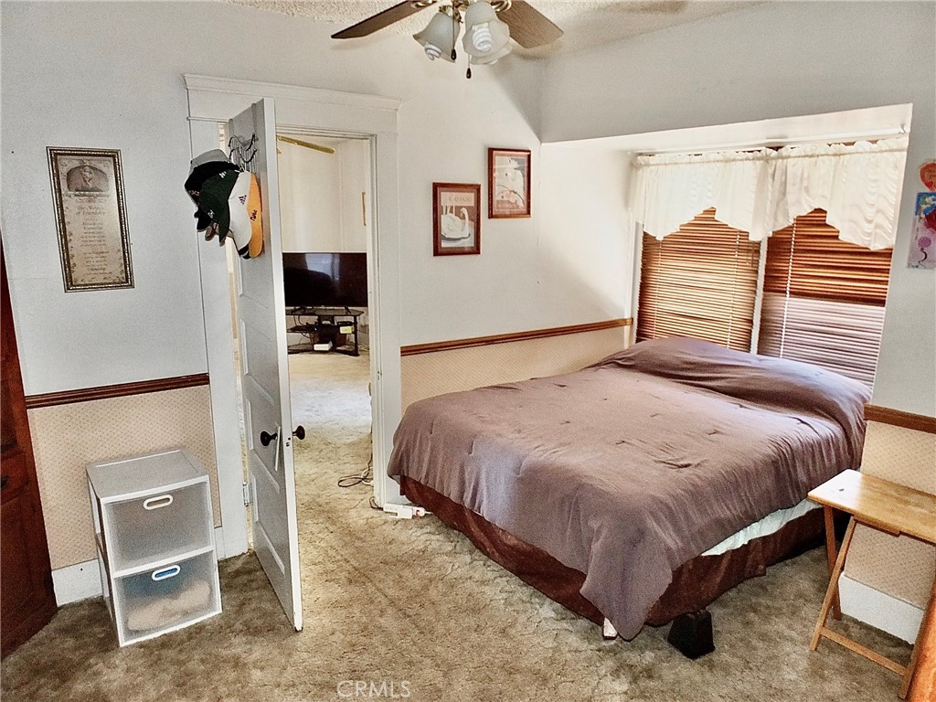 https://media.crmls.org/medias/dd6f6f88-5068-4b68-9162-0049eef4f5ec.jpg?preset=X-Large