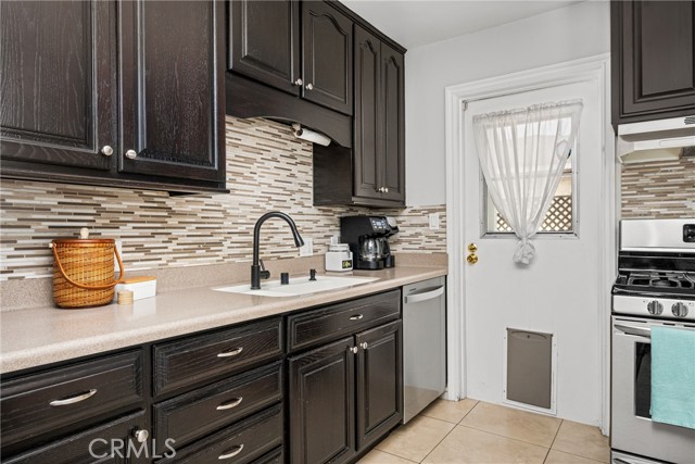 Detail Gallery Image 11 of 33 For 4809 Falcon Ave, Long Beach,  CA 90807 - 3 Beds | 2 Baths