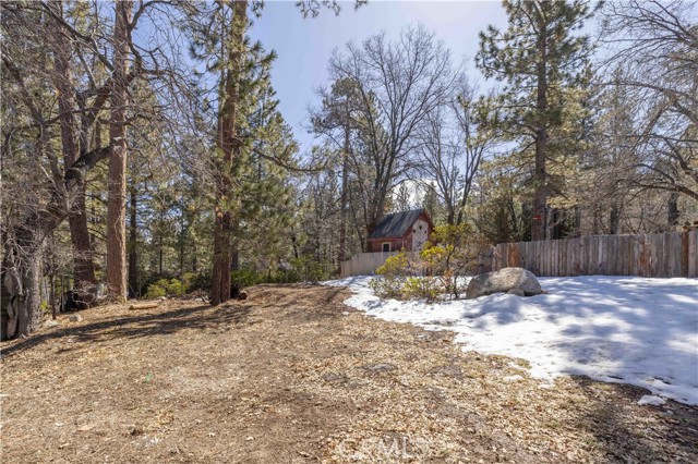 Detail Gallery Image 18 of 19 For 791 Knight Ave, Big Bear Lake,  CA 92315 - 3 Beds | 2 Baths