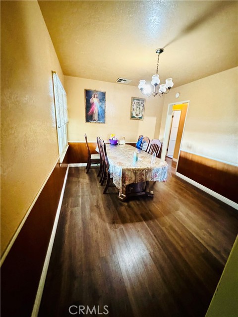 Detail Gallery Image 5 of 5 For 1126 E E St, Ontario,  CA 91764 - 3 Beds | 2 Baths