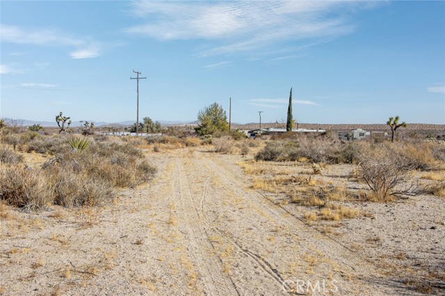 Detail Gallery Image 14 of 15 For 55625 Luna Vista Ln, Yucca Valley,  CA 92284 - – Beds | – Baths