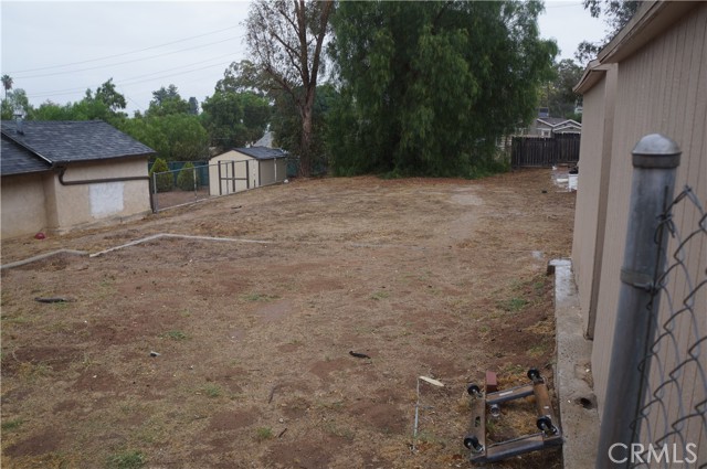 Detail Gallery Image 5 of 6 For 11768 Hazeldell, Riverside,  CA 92505 - 3 Beds | 2 Baths