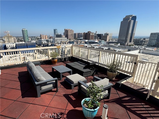 Detail Gallery Image 37 of 38 For 315 W 3rd St #305,  Long Beach,  CA 90802 - 1 Beds | 1 Baths