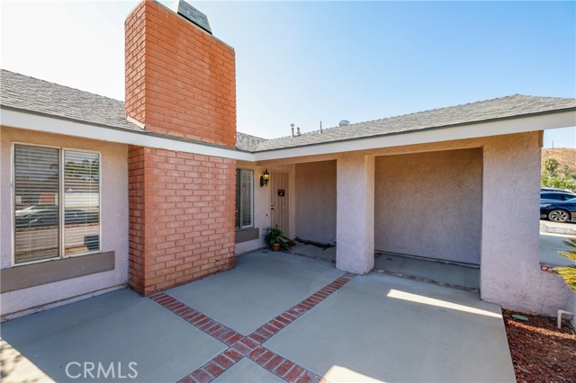 Detail Gallery Image 3 of 30 For 183 N Torn Ranch Rd, Lake Elsinore,  CA 92530 - 3 Beds | 2 Baths