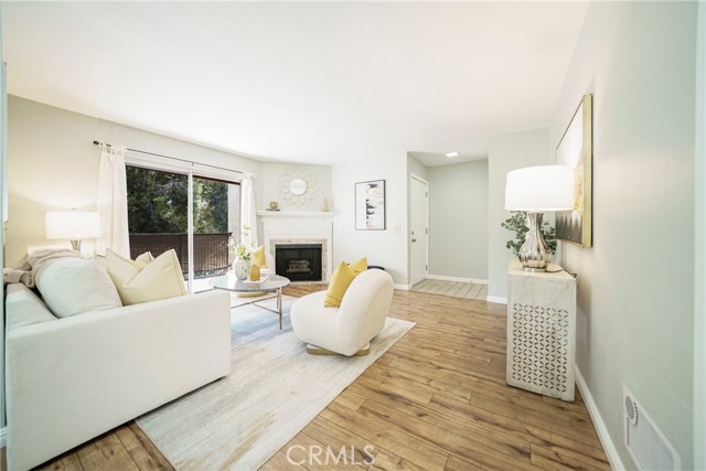 Detail Gallery Image 3 of 25 For 1048 S Idaho St #16,  La Habra,  CA 90631 - 2 Beds | 2 Baths