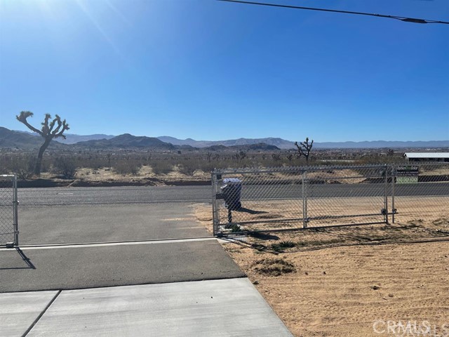 Image 2 for 24598 Cahuilla Rd, Apple Valley, CA 92307