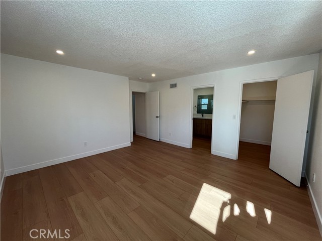 Detail Gallery Image 15 of 19 For 1847 Hilliard, Simi Valley,  CA 93063 - 3 Beds | 3 Baths