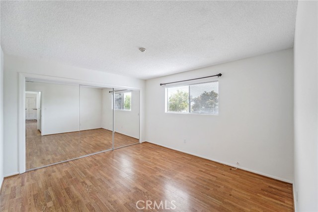 Large bedroom #2