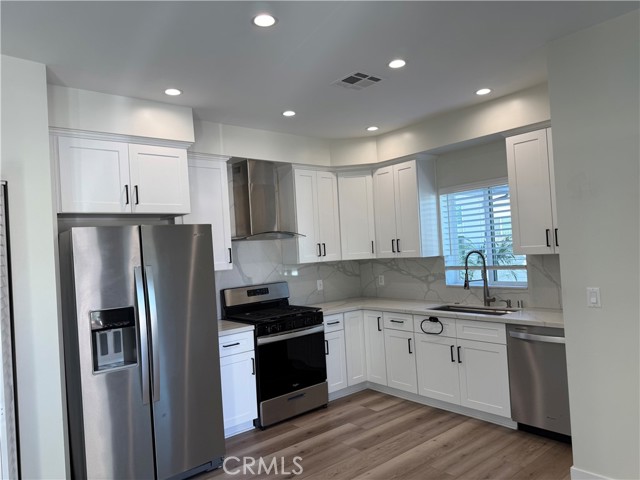 Detail Gallery Image 5 of 21 For 9585 Woodale Ave, Arleta,  CA 91331 - 2 Beds | 1/1 Baths