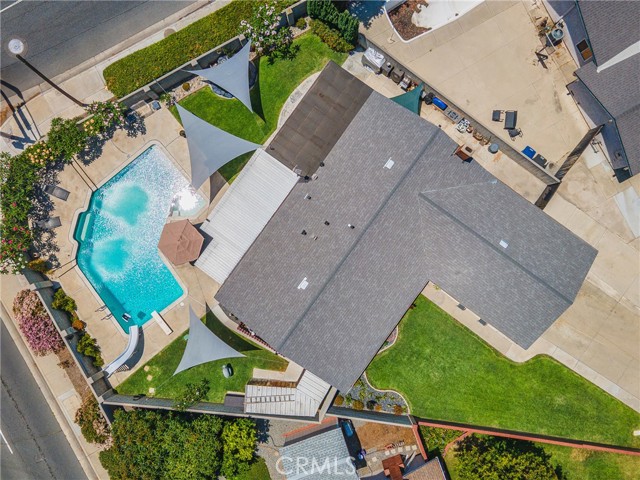 2951 S Plainfield Place, Ontario CA: https://media.crmls.org/medias/dd7482de-55b7-497b-b8fe-167ed02abffb.jpg