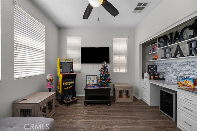 Detail Gallery Image 14 of 35 For 28821 Panorama Ct, Valencia,  CA 91354 - 4 Beds | 3 Baths