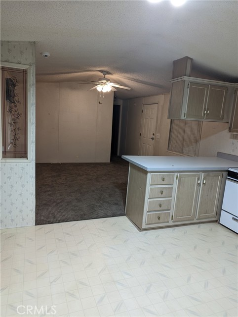Detail Gallery Image 5 of 12 For 2500 Hwy 59 #270, Merced,  CA 95348 - 2 Beds | 2 Baths