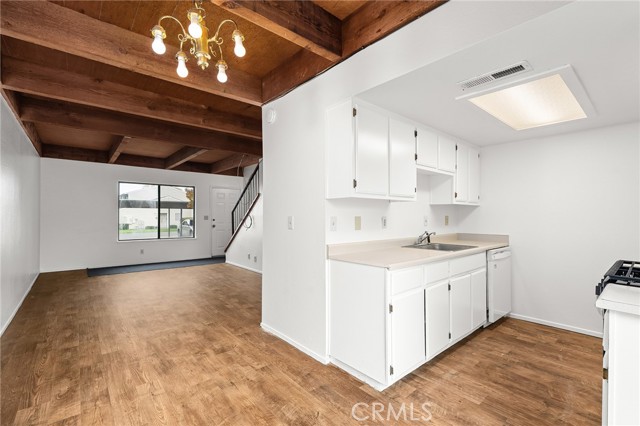 Detail Gallery Image 5 of 41 For 585 North St, Corning,  CA 96021 - 2 Beds | 1/1 Baths