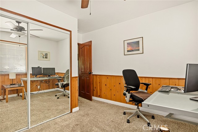 Detail Gallery Image 13 of 31 For 1080 Chateau Dr, Crestline,  CA 92325 - 3 Beds | 2/1 Baths