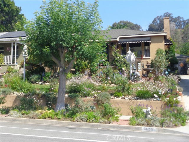 Detail Gallery Image 6 of 69 For 3855 York Bld, Los Angeles,  CA 90065 - 3 Beds | 2 Baths
