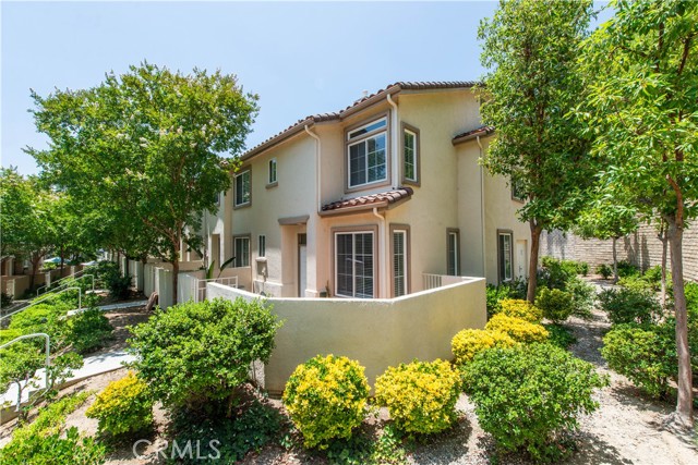 25773 Perlman Place, Stevenson Ranch CA: https://media.crmls.org/medias/dd764f8c-65eb-4fb2-a8f8-47f0d5bd8d6c.jpg