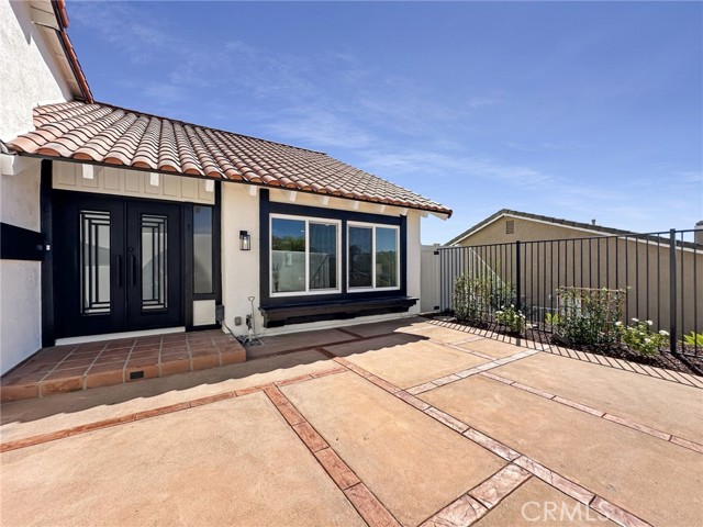 26862 Salazar Drive, Mission Viejo CA: https://media.crmls.org/medias/dd76d46f-7b90-4401-a5af-75f16f3b6d2b.jpg