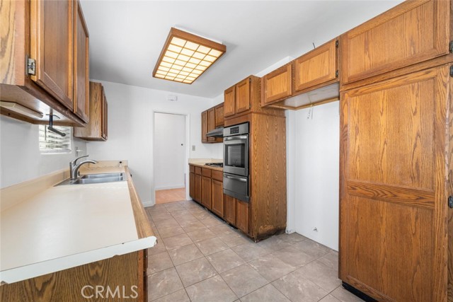 Detail Gallery Image 12 of 39 For 1001 Nicklett Ave, Fullerton,  CA 92833 - 4 Beds | 2 Baths