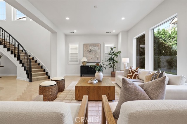 Detail Gallery Image 12 of 65 For 5567 Heritage Oak Dr, Lake Forest,  CA 92679 - 4 Beds | 3/1 Baths