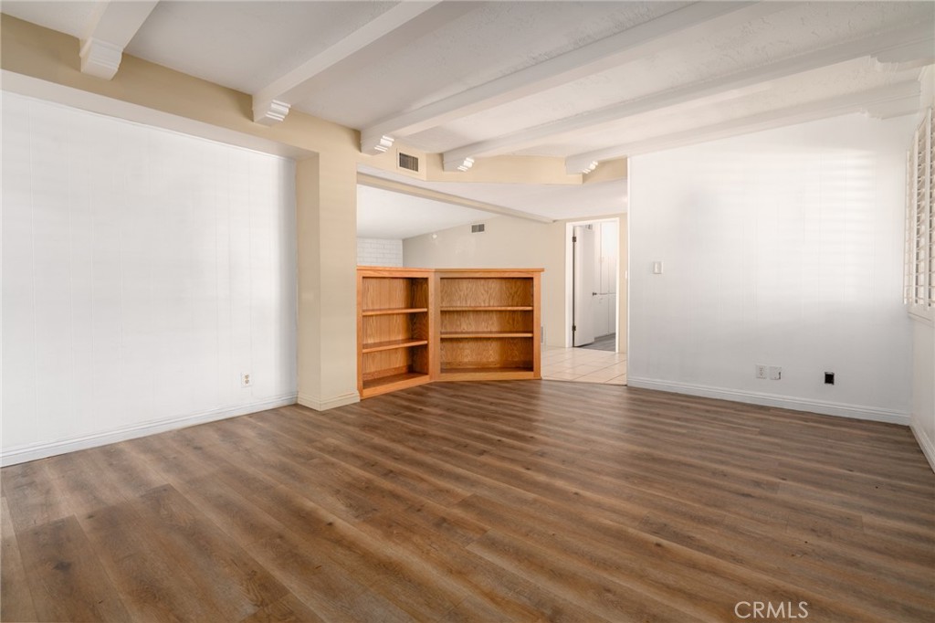 MLS #CV25220399 image #10