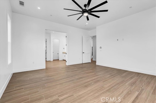605 S Anderson Road, Exeter CA: https://media.crmls.org/medias/dd793f93-bc5b-40be-87e8-efc1707f4c49.jpg