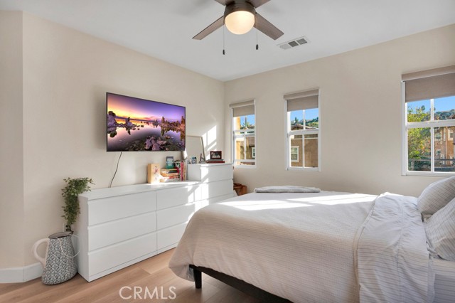 20022 Satsuma, Saugus CA: https://media.crmls.org/medias/dd7a2874-ee48-4578-8d8a-ad55bb7af9dc.jpg