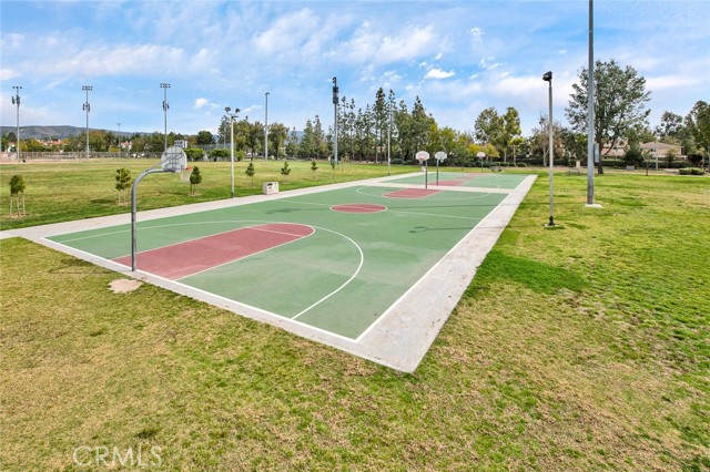 2346 Tryall, Tustin CA: https://media.crmls.org/medias/dd7a7433-7ae9-474f-8f20-8f04b593fb2a.jpg