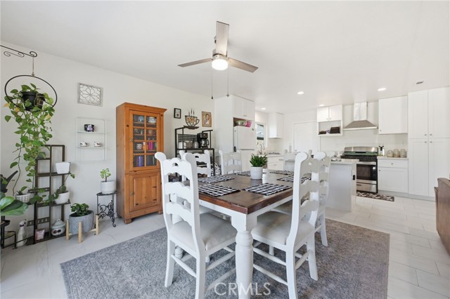 Detail Gallery Image 10 of 38 For 1080 Sapphire, Corona,  CA 92882 - 4 Beds | 2 Baths