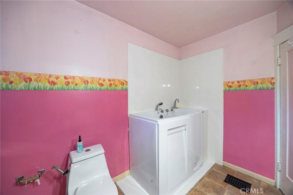 MLS #OC25144639 img 18