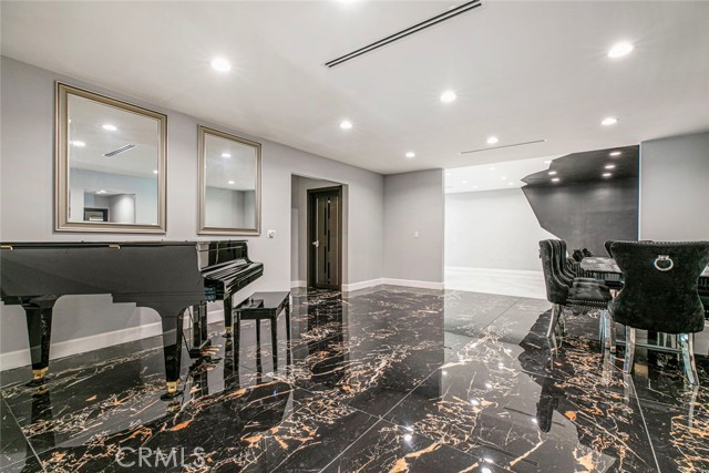 17800 Raymer Street, Sherwood Forest CA: https://media.crmls.org/medias/dd7ac13b-f7d1-4ef3-b550-1c62e7d1b634.jpg