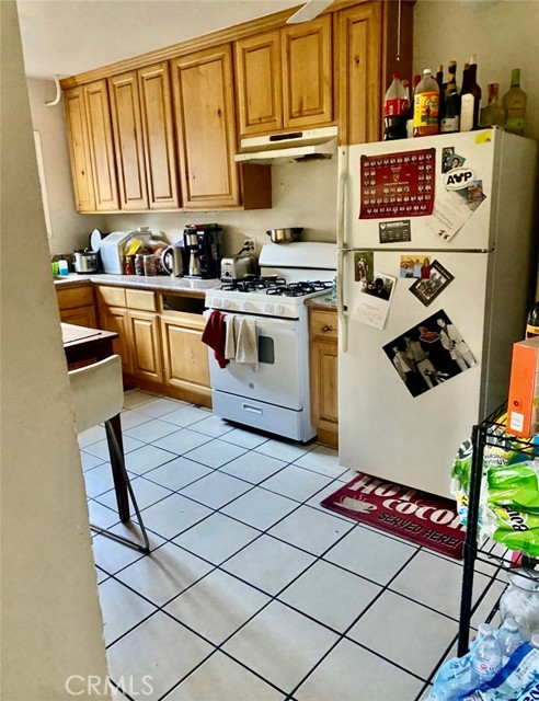 227 N Yale Avenue, Fullerton CA: https://media.crmls.org/medias/dd7b0146-a187-497e-9f84-ea12d25af186.jpg